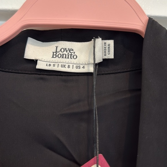 BNWT LOVE BONITO 'Ada' V-neck Wrap Blouse Black - Picture 5 of 8
